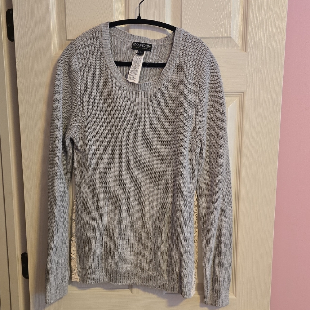 Forever 21 Gray‎ Crew Neck Sweater